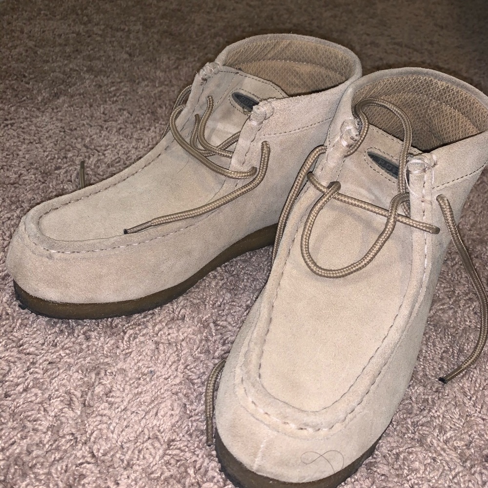 Roper brand moccasin style shoes